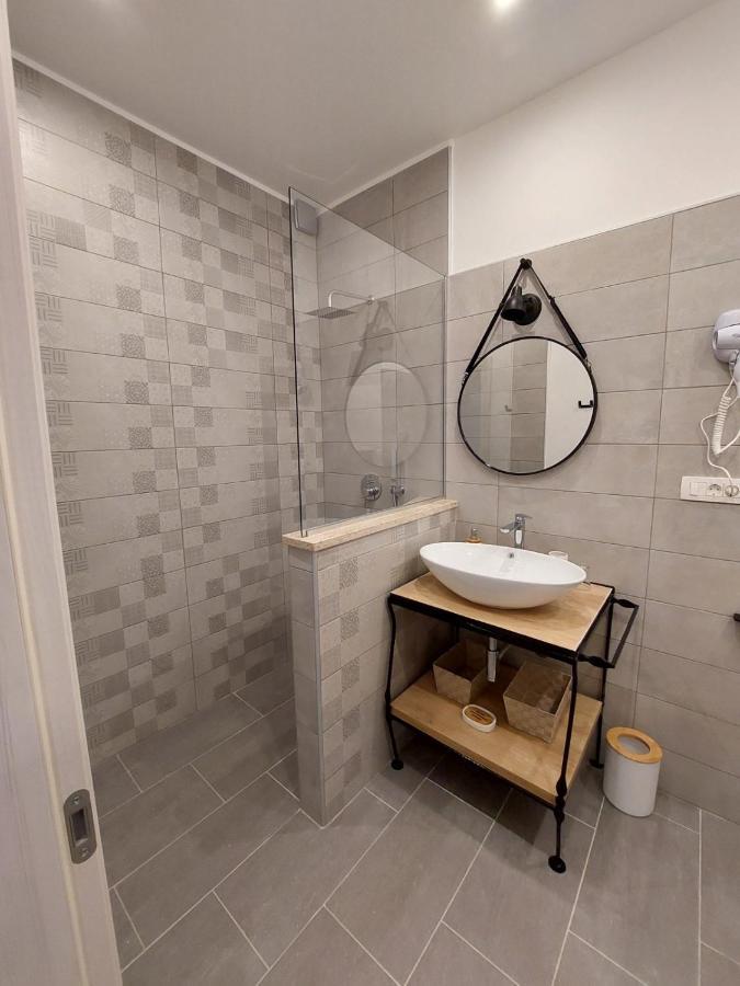 Rooms And Apartment Feral Rovinj Ngoại thất bức ảnh