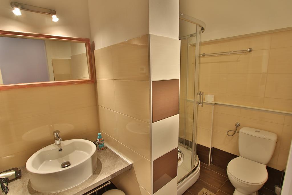 Rooms And Apartment Feral Rovinj Ngoại thất bức ảnh