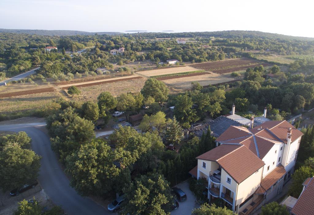 Rooms And Apartment Feral Rovinj Ngoại thất bức ảnh