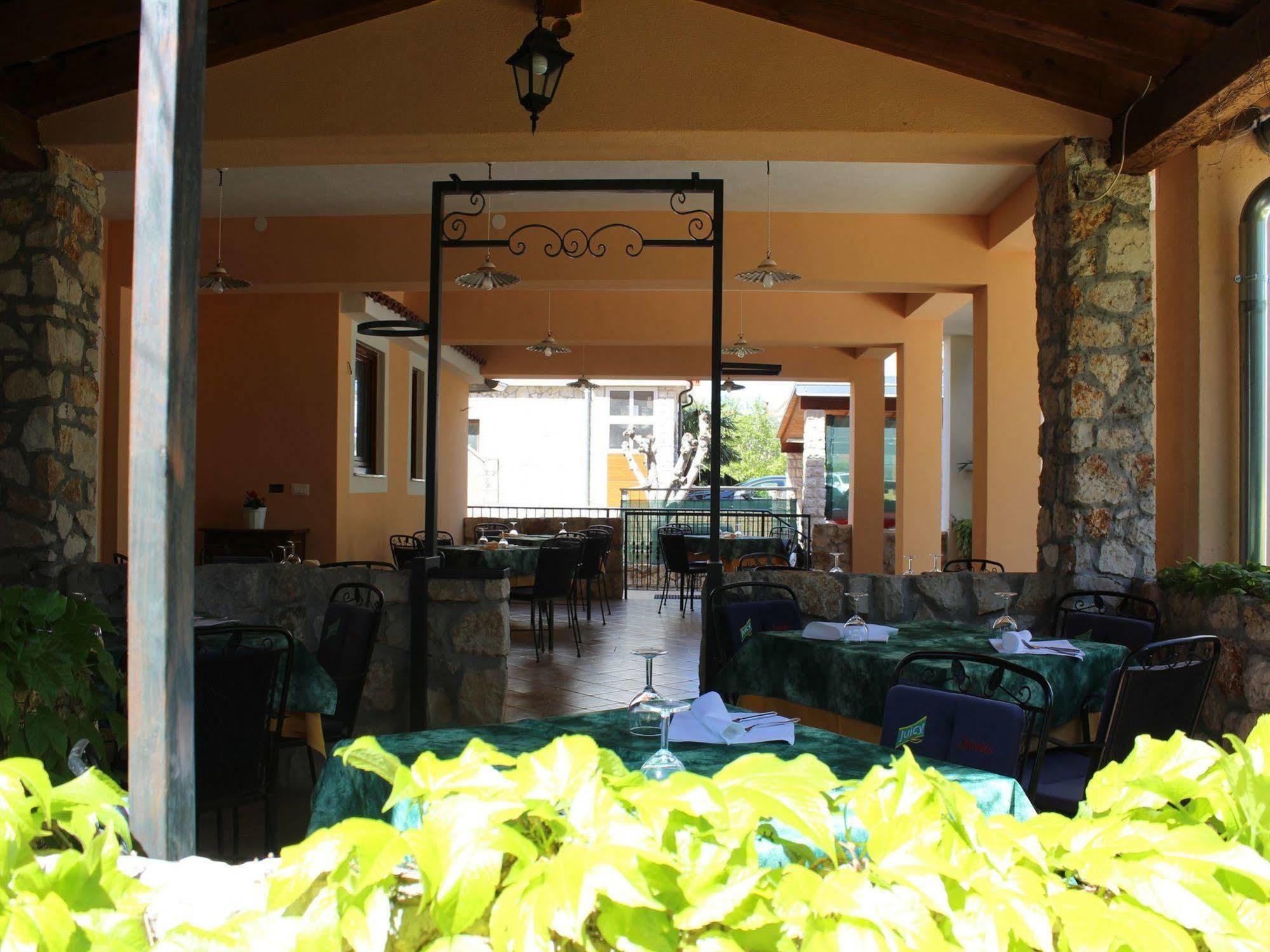 Rooms And Apartment Feral Rovinj Ngoại thất bức ảnh